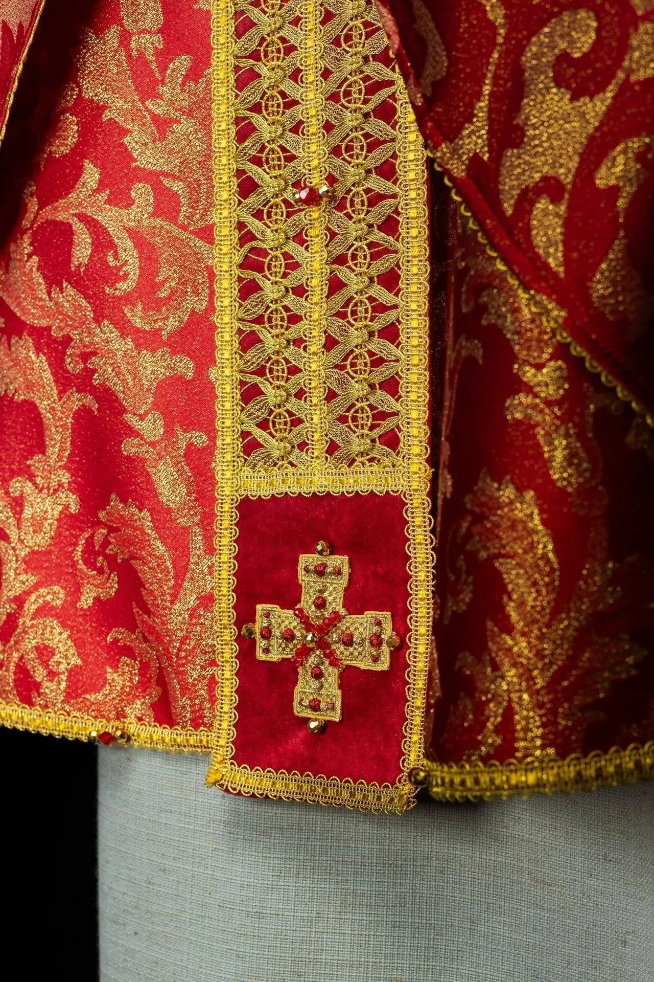 Chasuble faite main avec pierres naturelles – Collection Handmade 7009