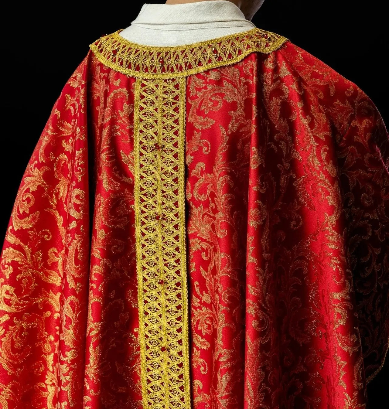 Handmade Chasuble with Natural Stones – Collection Handmade 7009