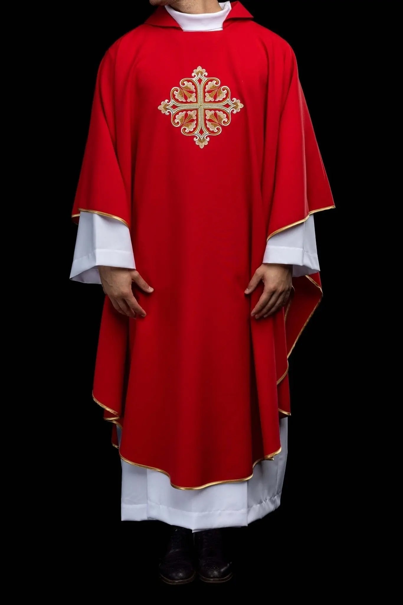 Red Embroidered Chasuble with Ornamental Cross and Wide Collar - HAFTINA ATELIER