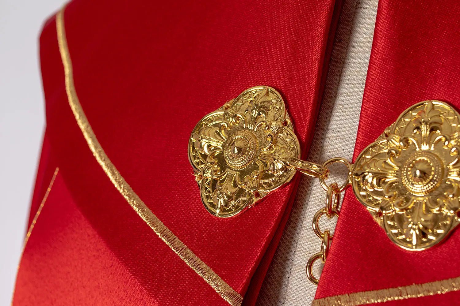 Red liturgical cape with gold monogram - HAFTINA ATELIER