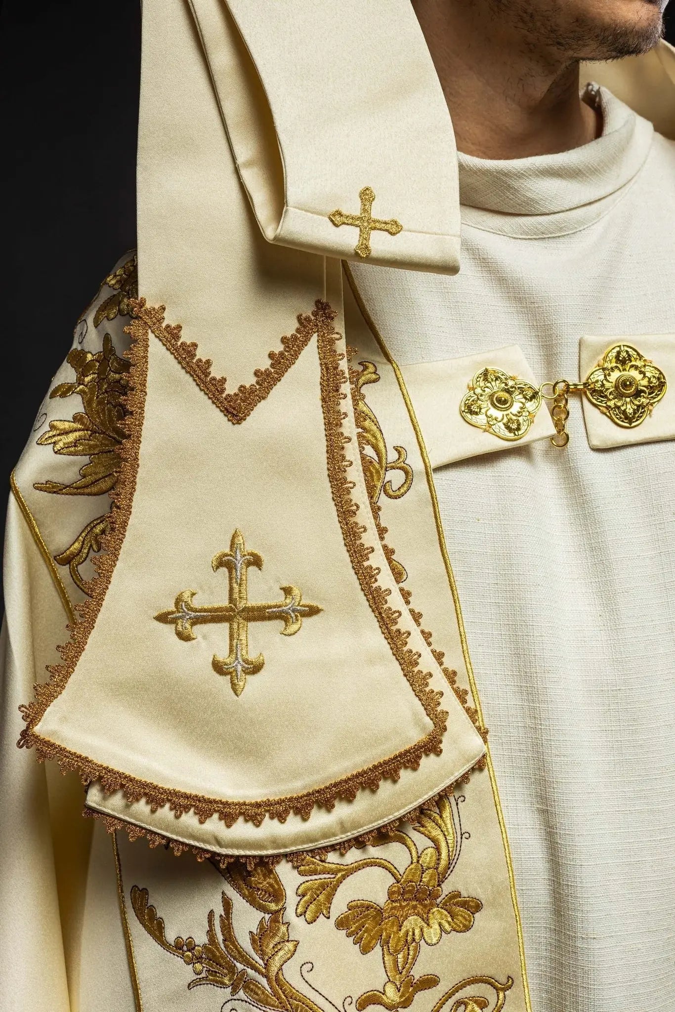 Roman Satin Cope – Ecru with Embroidered Eucharistic Chalice