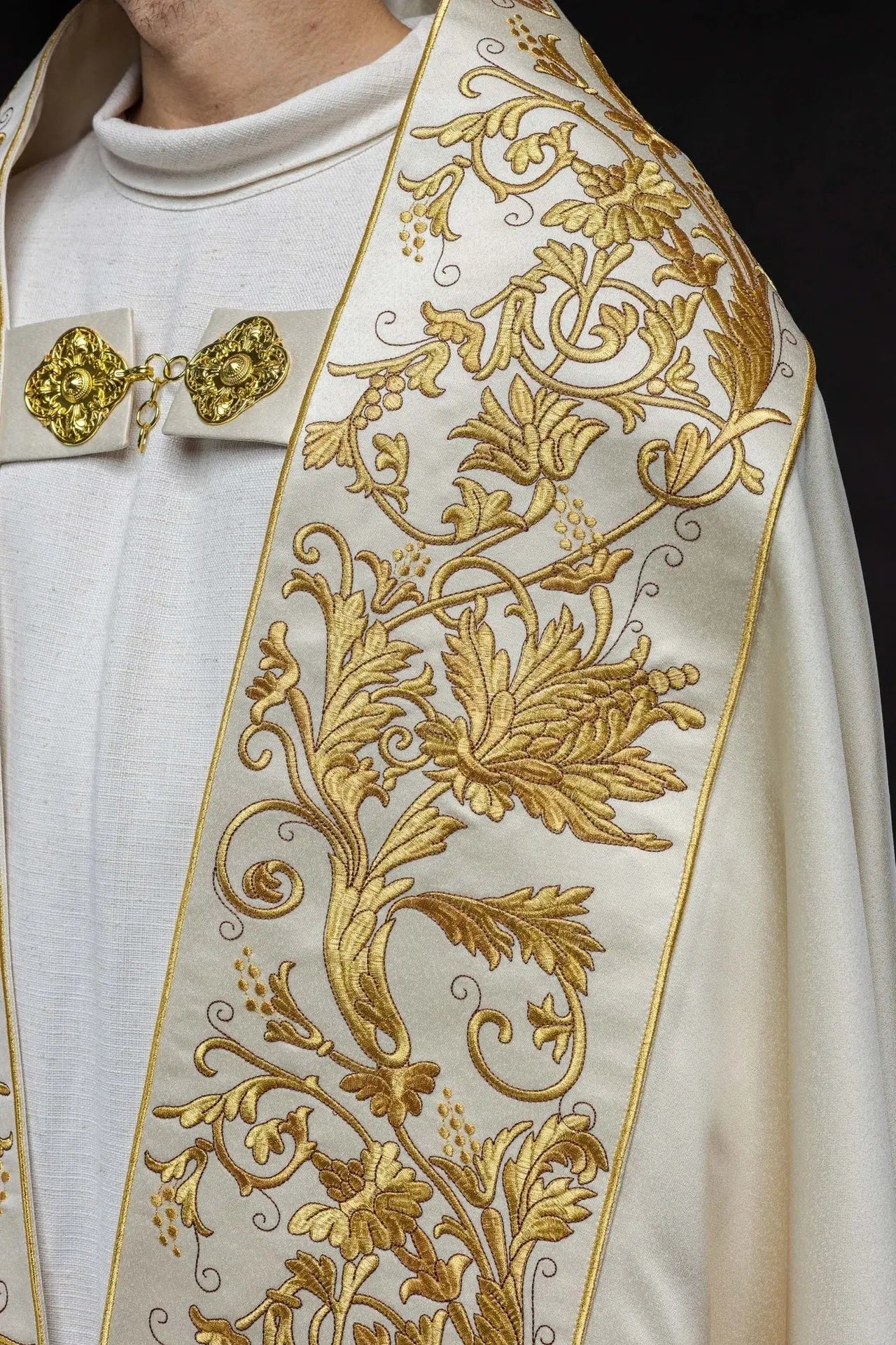 Roman Satin Cope in Ecru with Embroidered Sacred Heart of Jesus