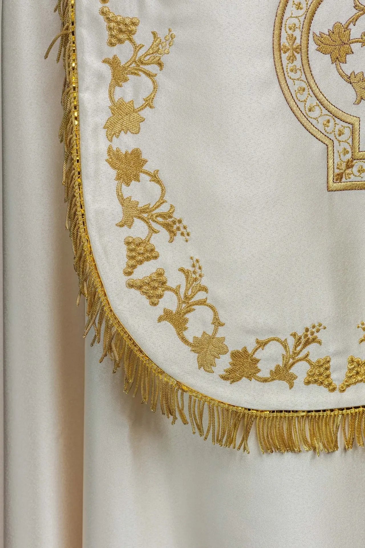 Roman Satin Cope in Ecru with Embroidered Sacred Heart of Jesus