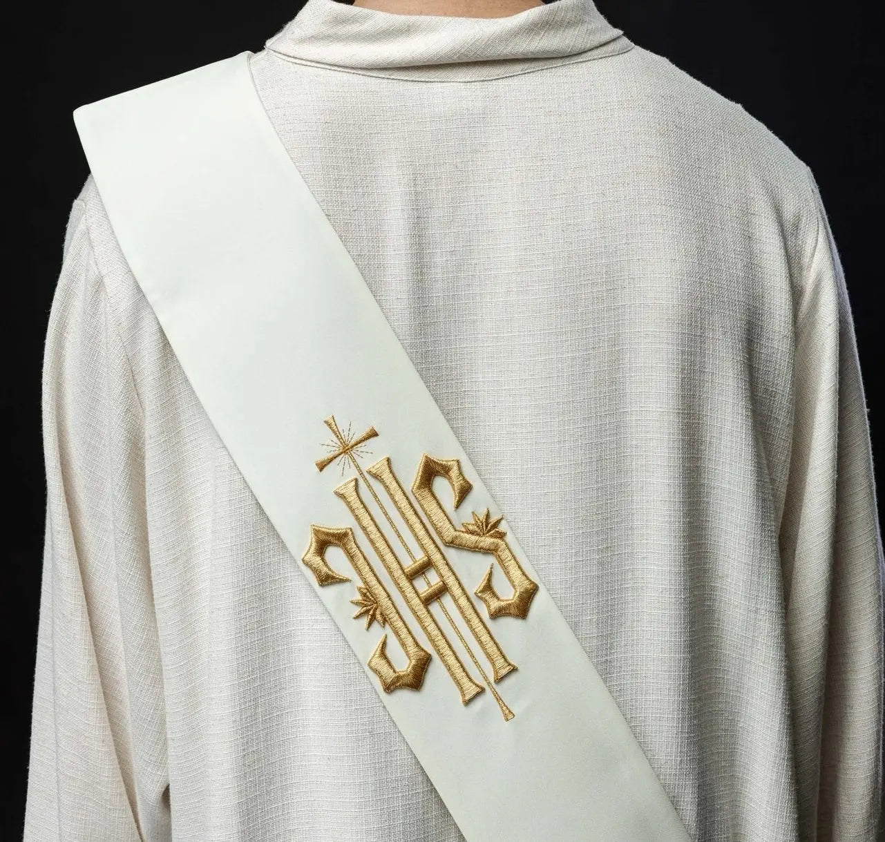 Étole diaconale brodée IHS avec croix