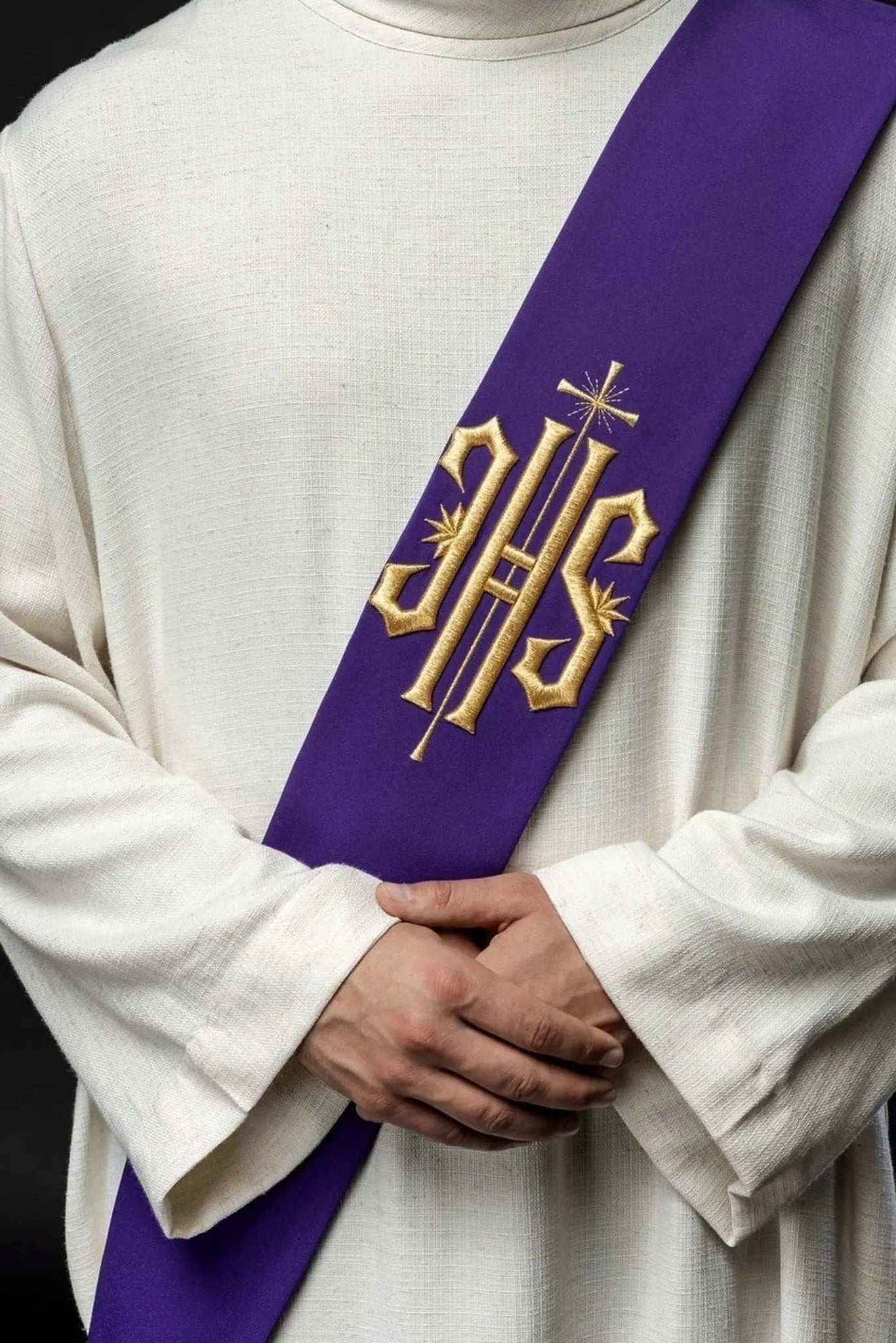 Étole diaconale brodée IHS avec croix