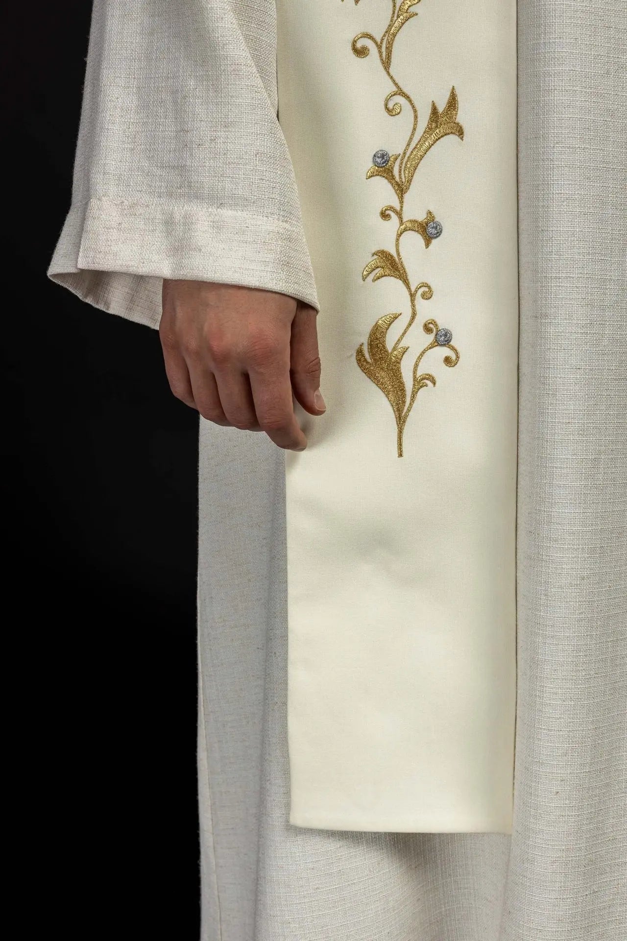 Embroidered stole IHS on cross ecru