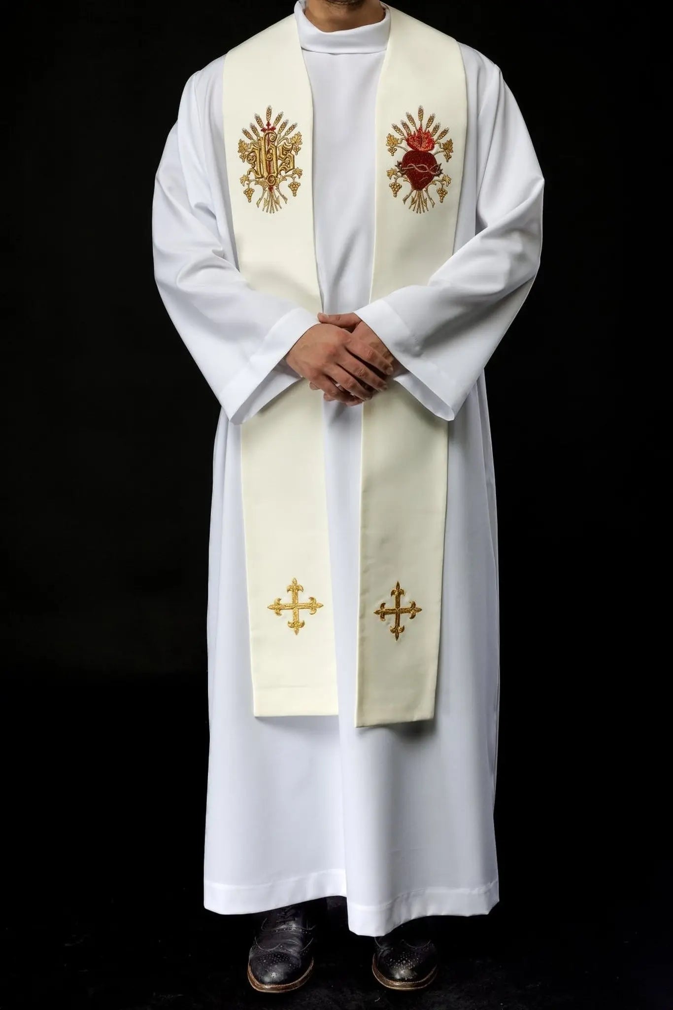 Embroidered stole of the cross, IHS and heart of Jesus Christ ecru