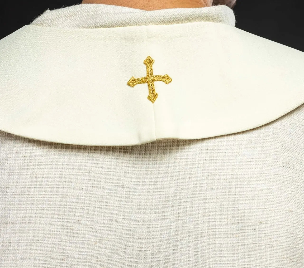Embroidered stole Marian motif with ecru crown