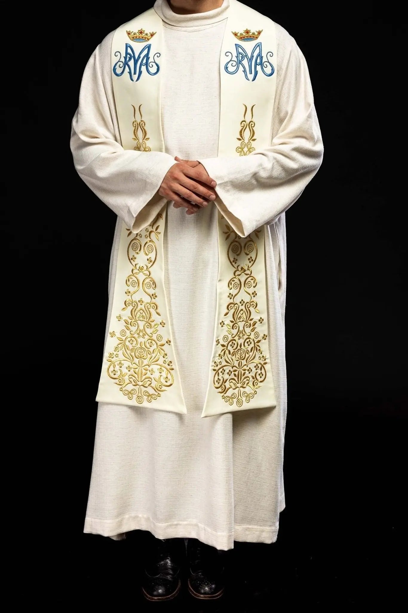 Embroidered stole Marian motif with ecru crown