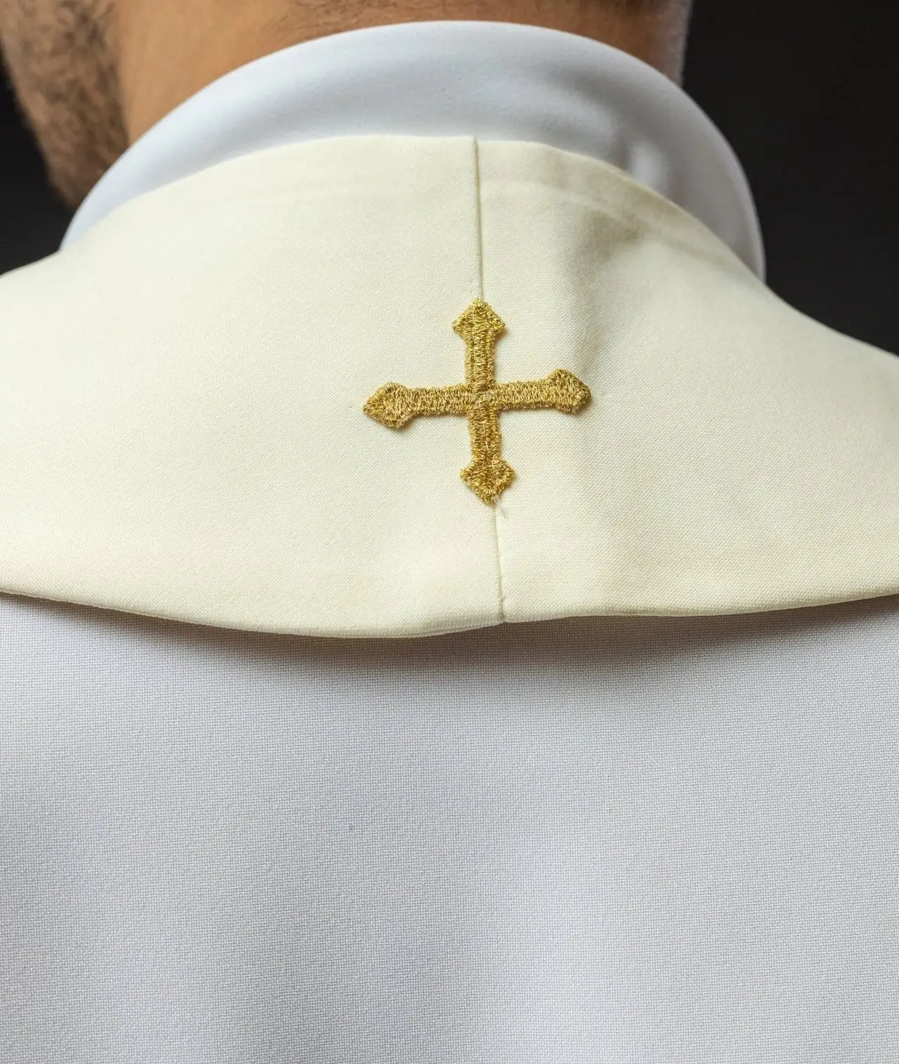 Embroidered stole of grapes and ears in ecru