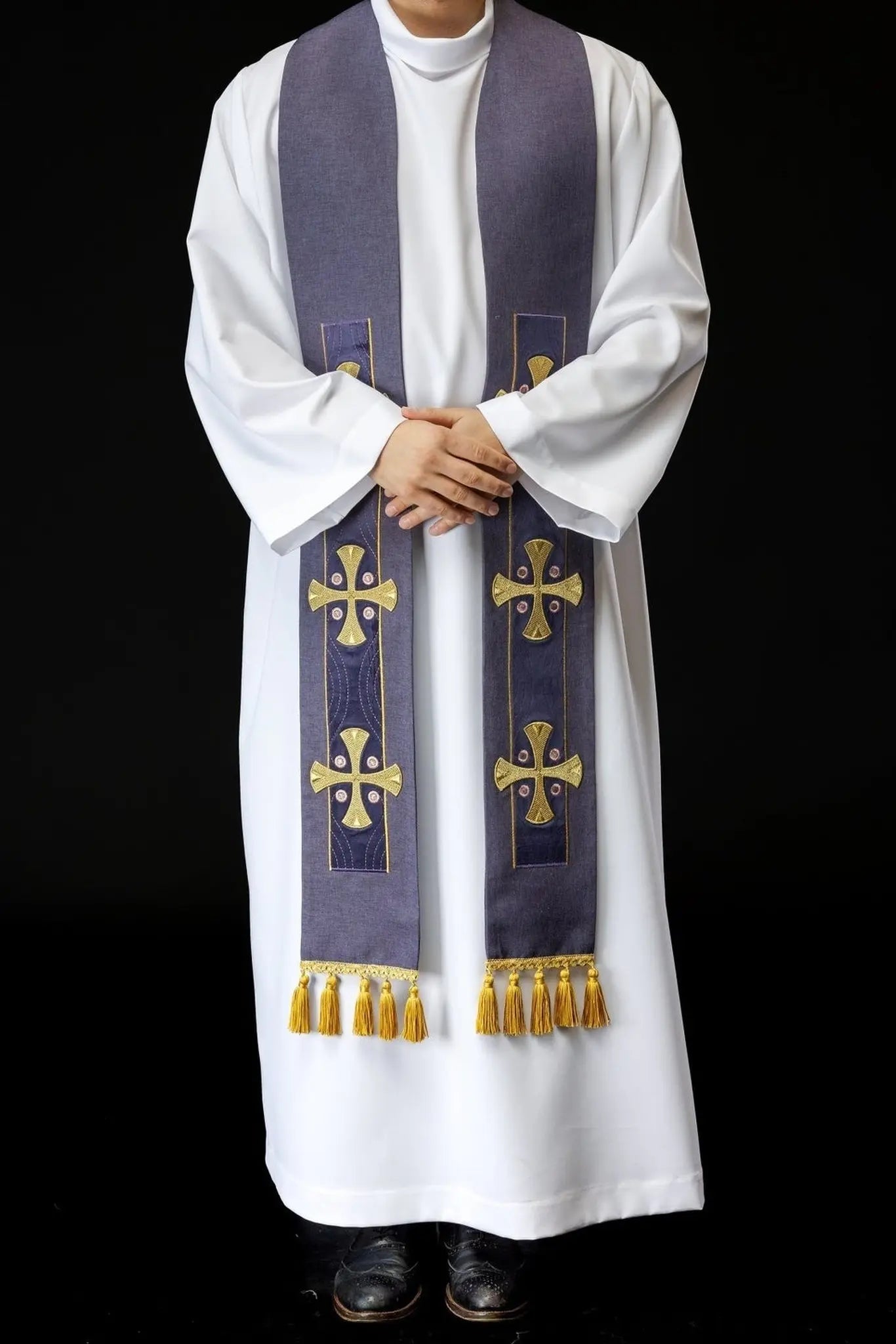 Embroidered stole with crosses purple