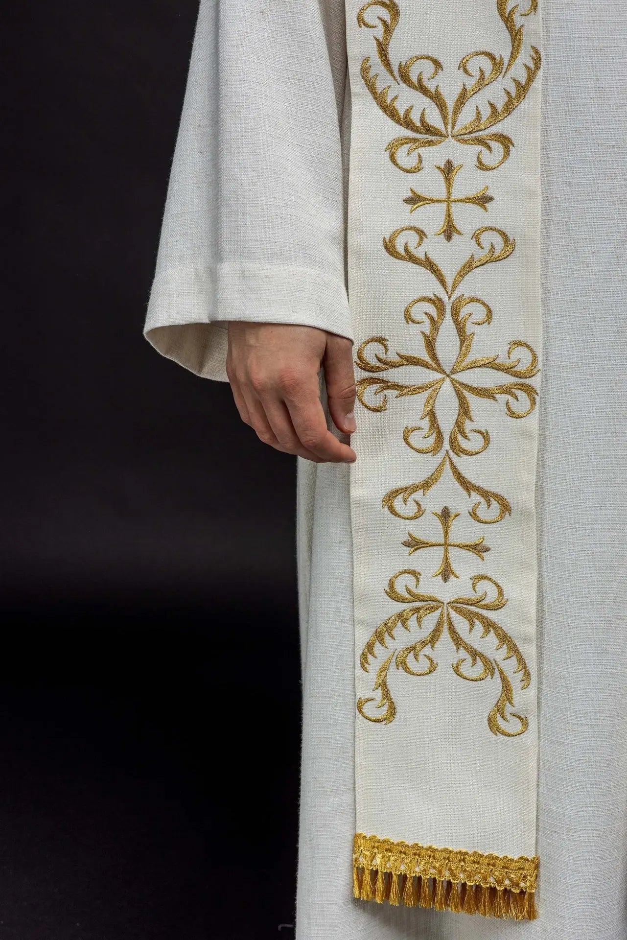 Embroidered Stole with the Hearts of Jesus and Mary – Ecru