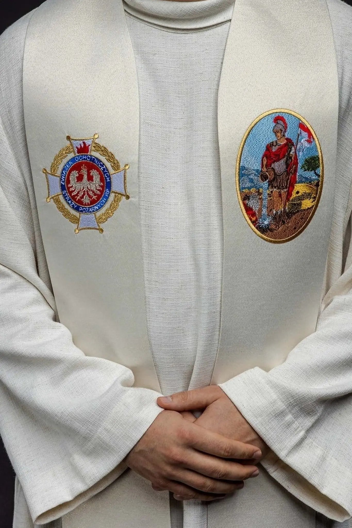 Étole brodée avec l'image de Saint Florian