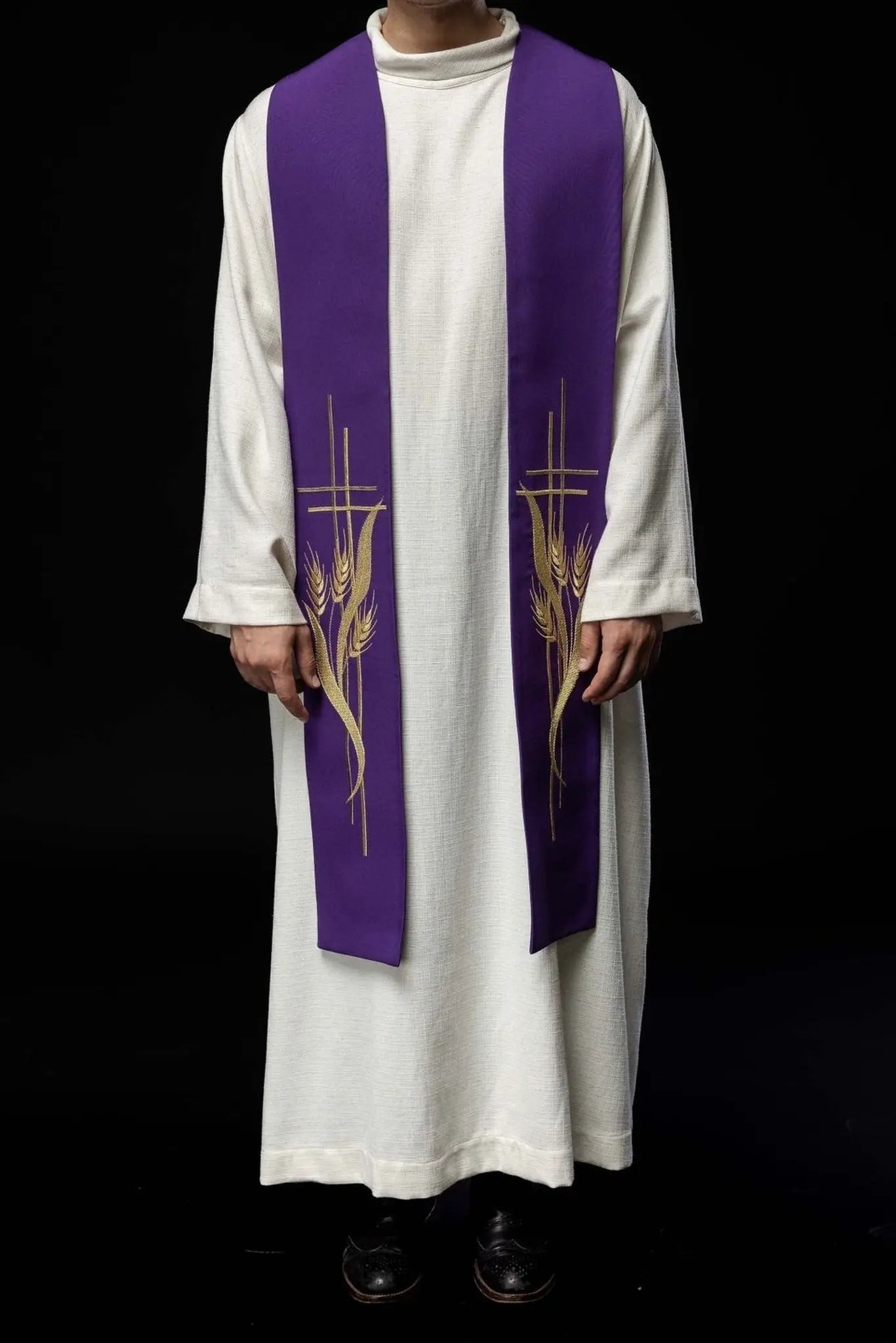 Embroidered purple priest's stole Purple