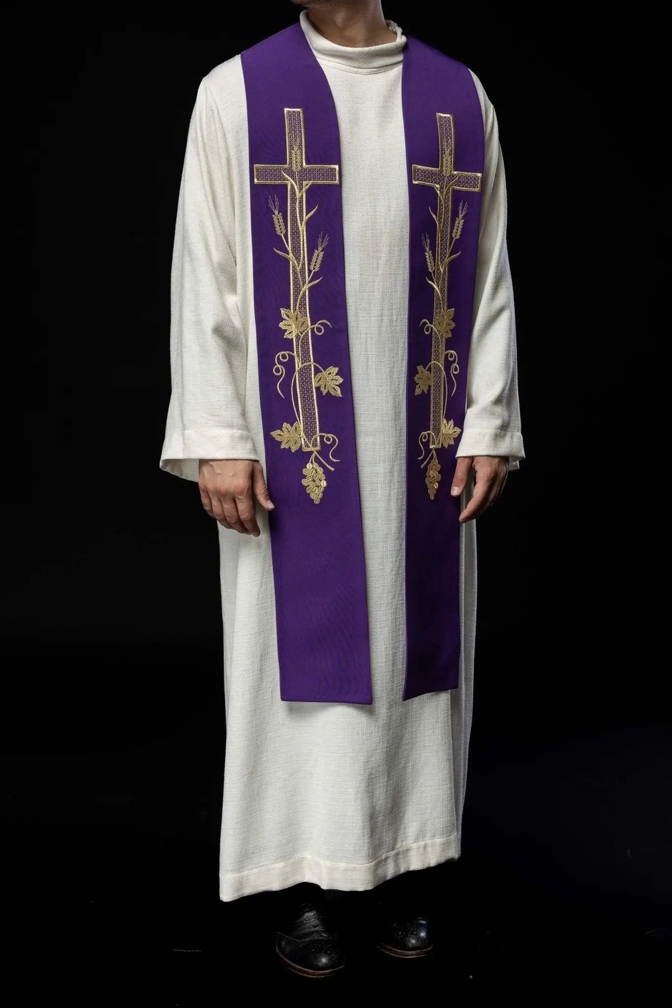 Priest's stole purple embroidered Cross