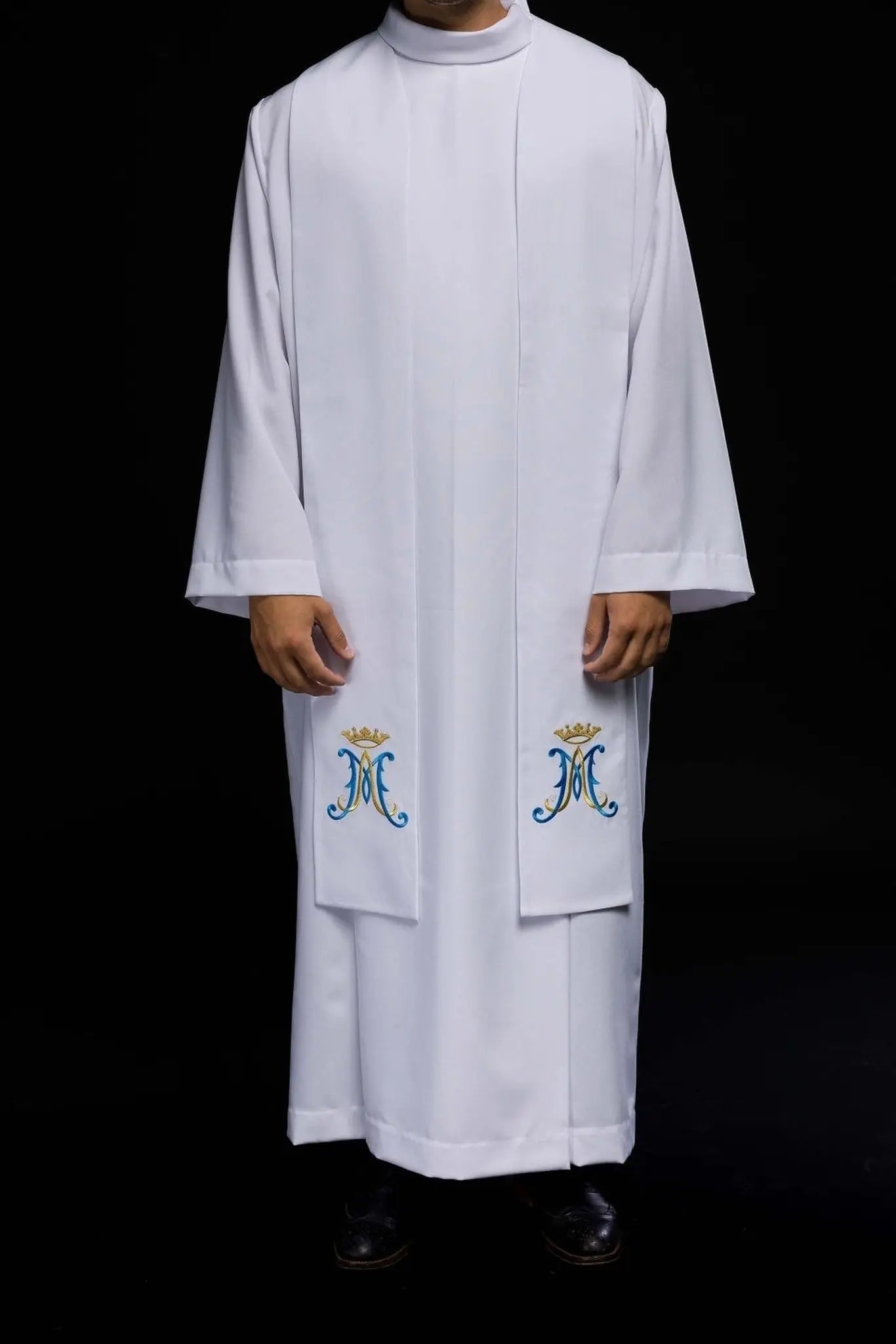Embroidered white Marian priest's stole
