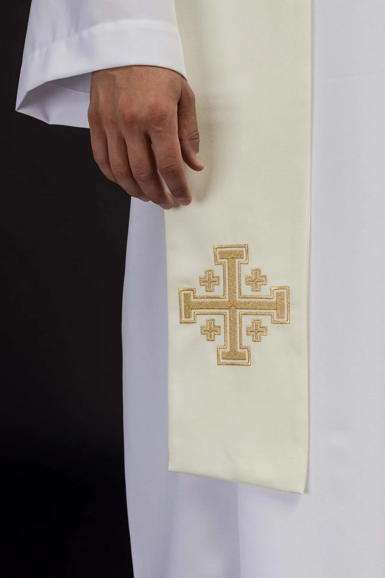 Étole sacerdotale brodée Croix de Jérusalem écrue