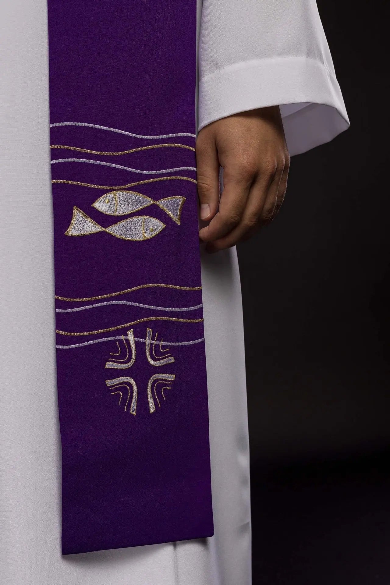 Embroidered priest's stole Fish Purple