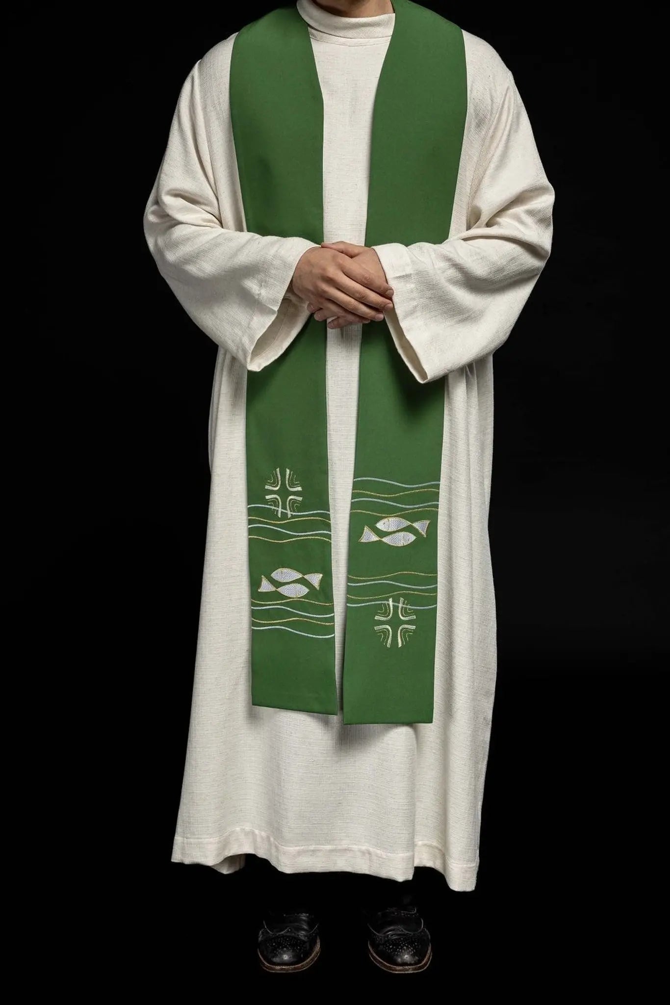 Embroidered priest's stole Fish Green