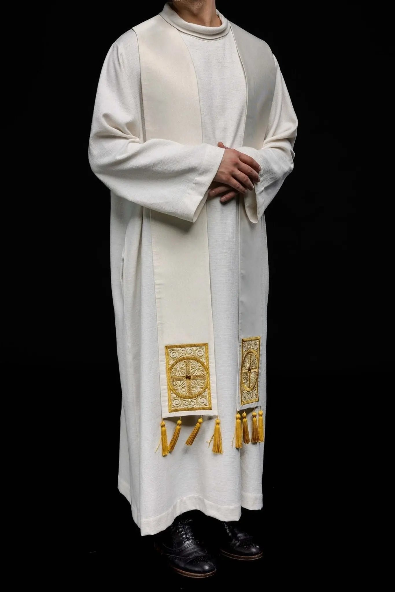 Embroidered priest's stole decorated with brads