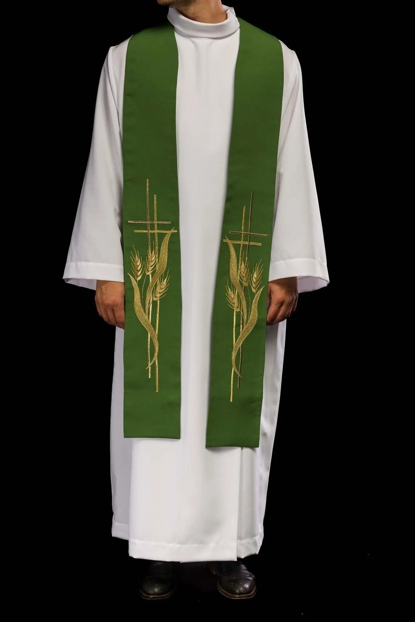 Étola verte brodée pour prêtre