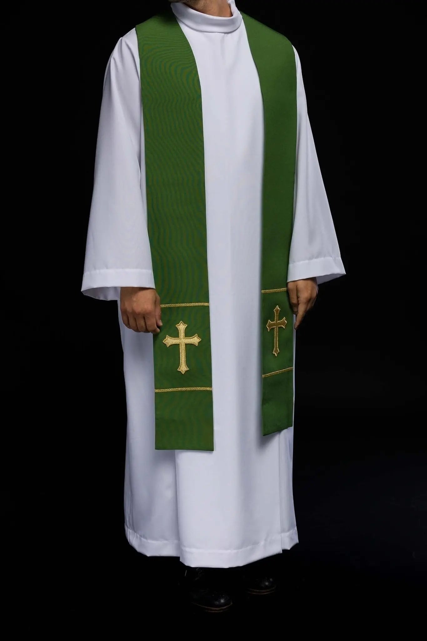 Green embroidered priest's stole Cross