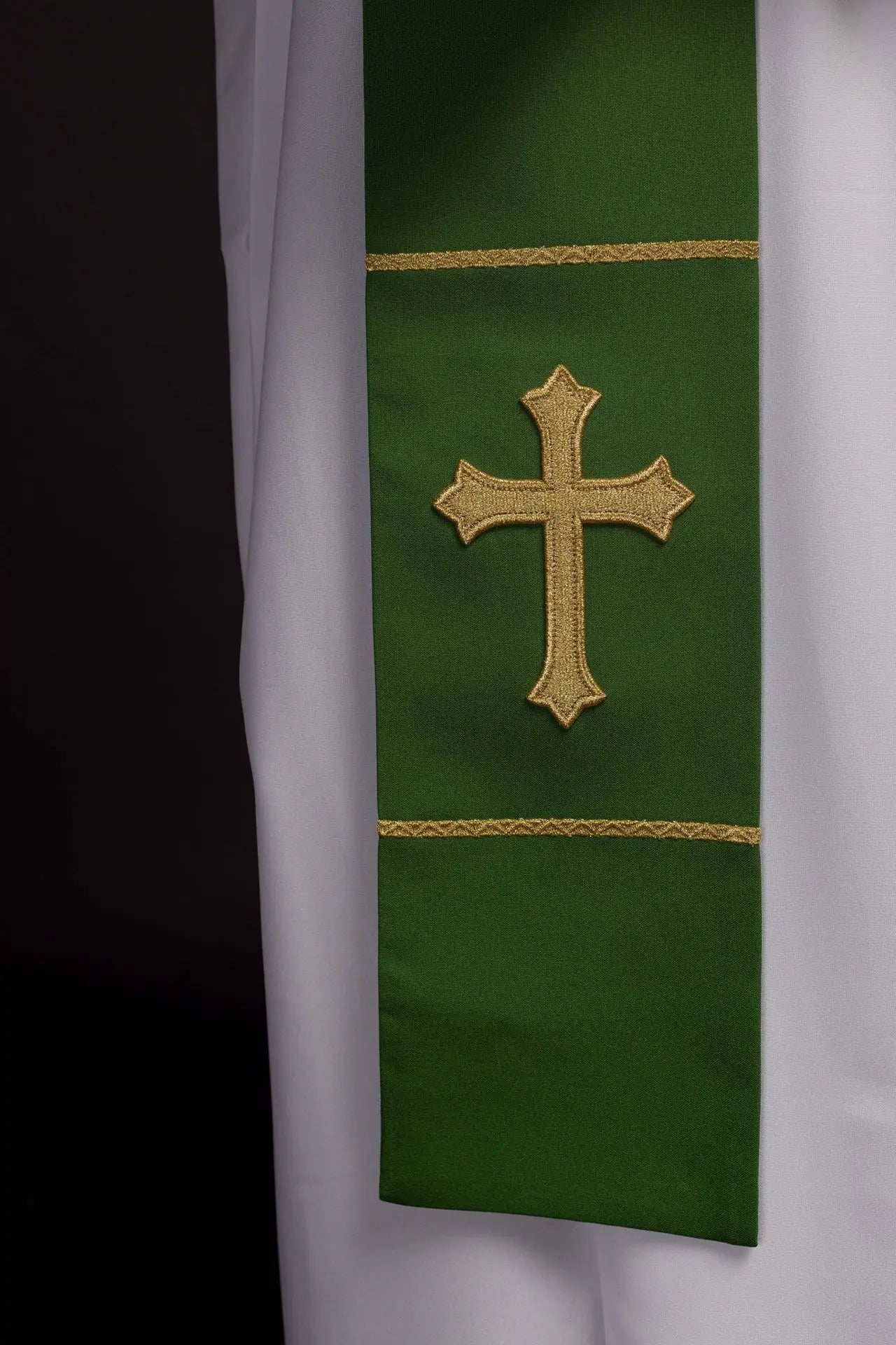 Étola de prêtre verte brodée Croix