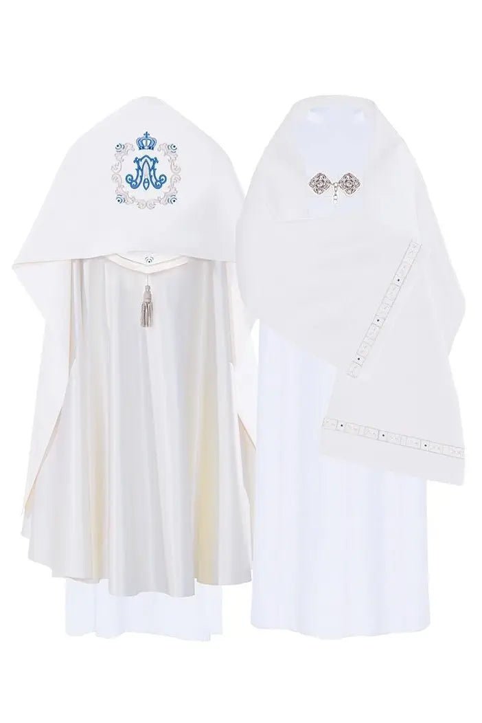 Voile avec broderie mariale bleue
