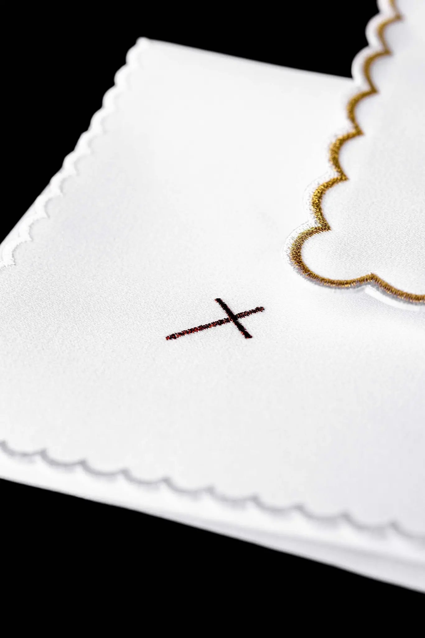 White chalice linen set with Eucharistic motif - HAFTINA ATELIER