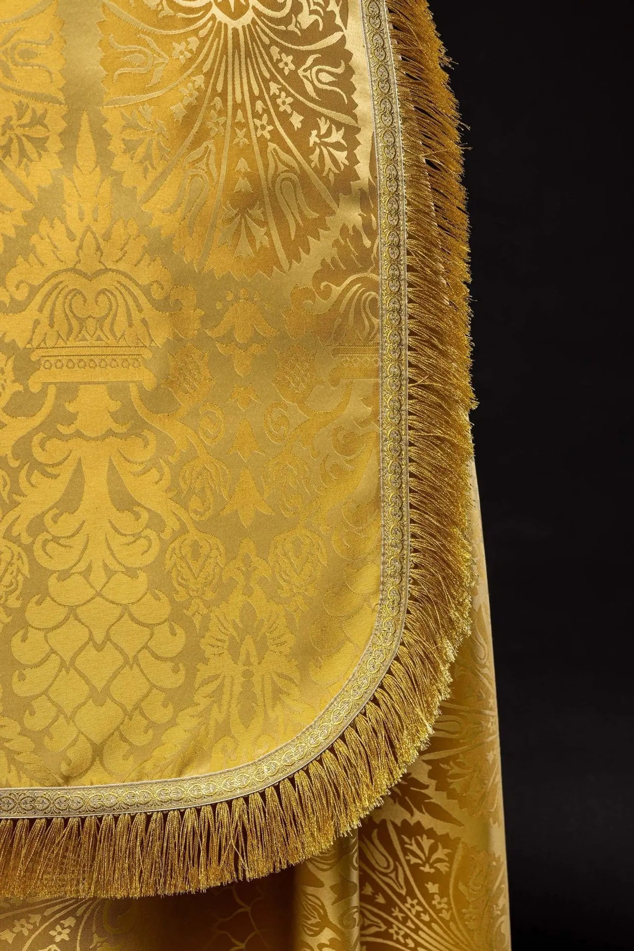 Jacquard Roman style plain bedspread