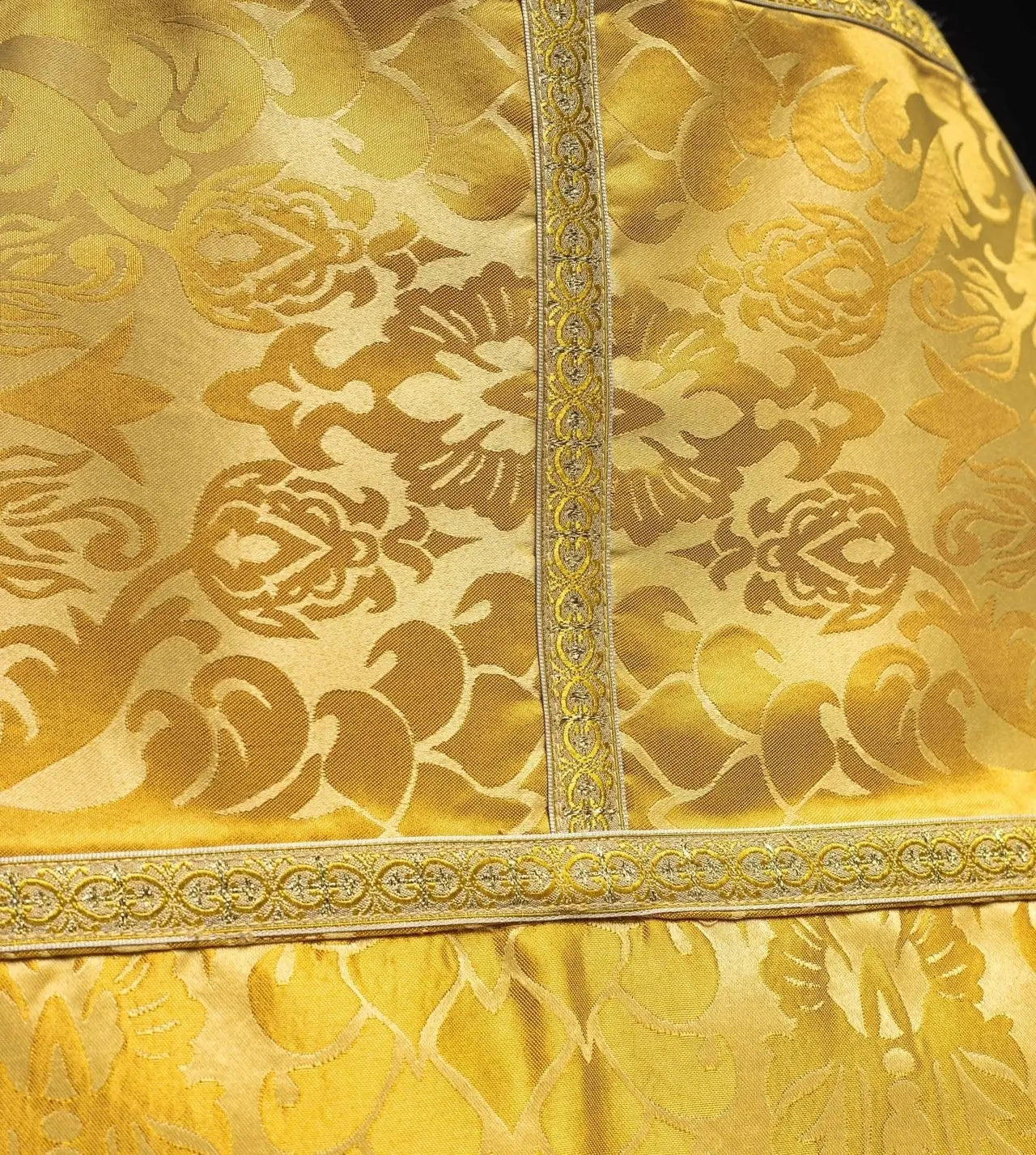 Jacquard Roman style plain bedspread