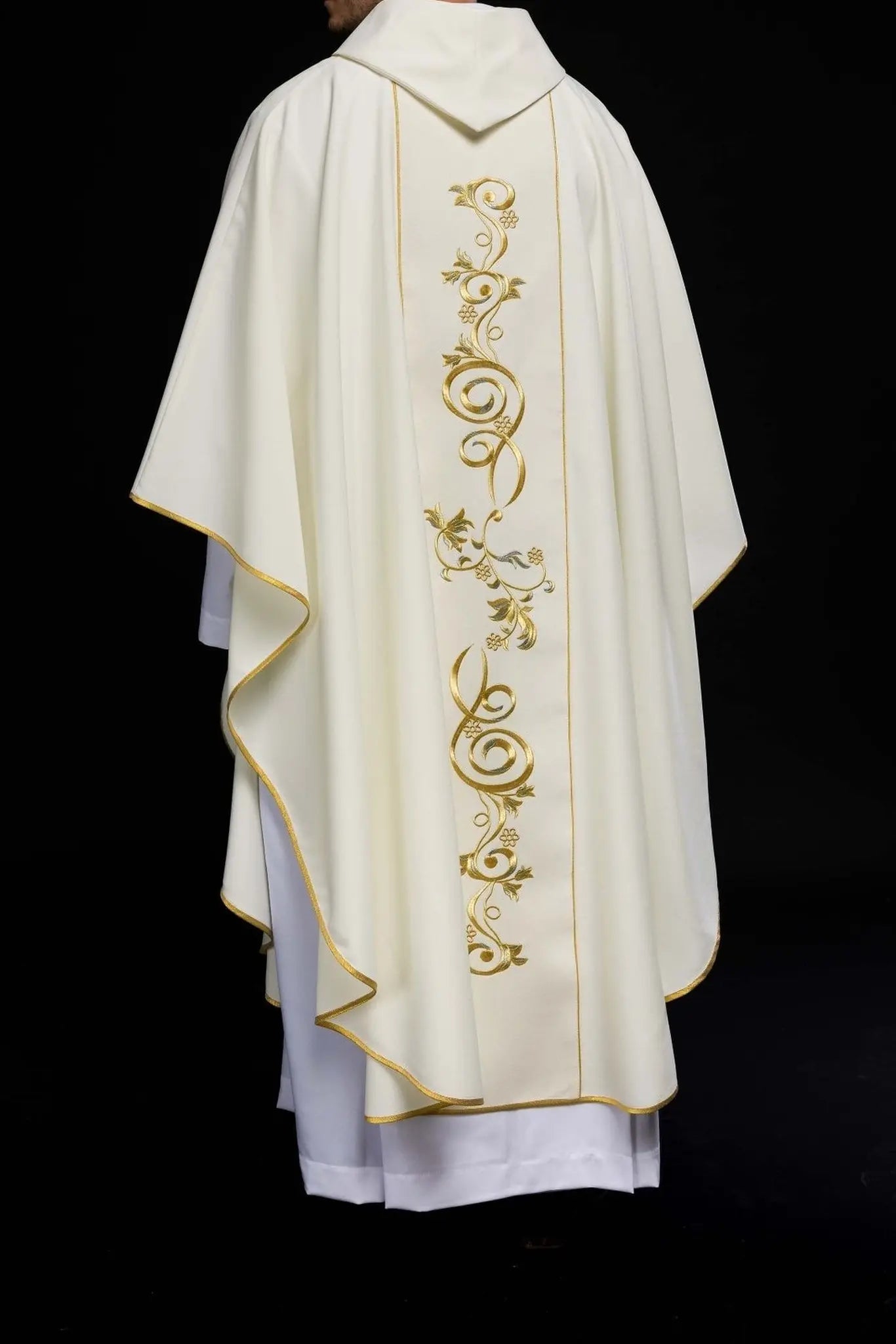 Decorated IHS chasuble in ecru