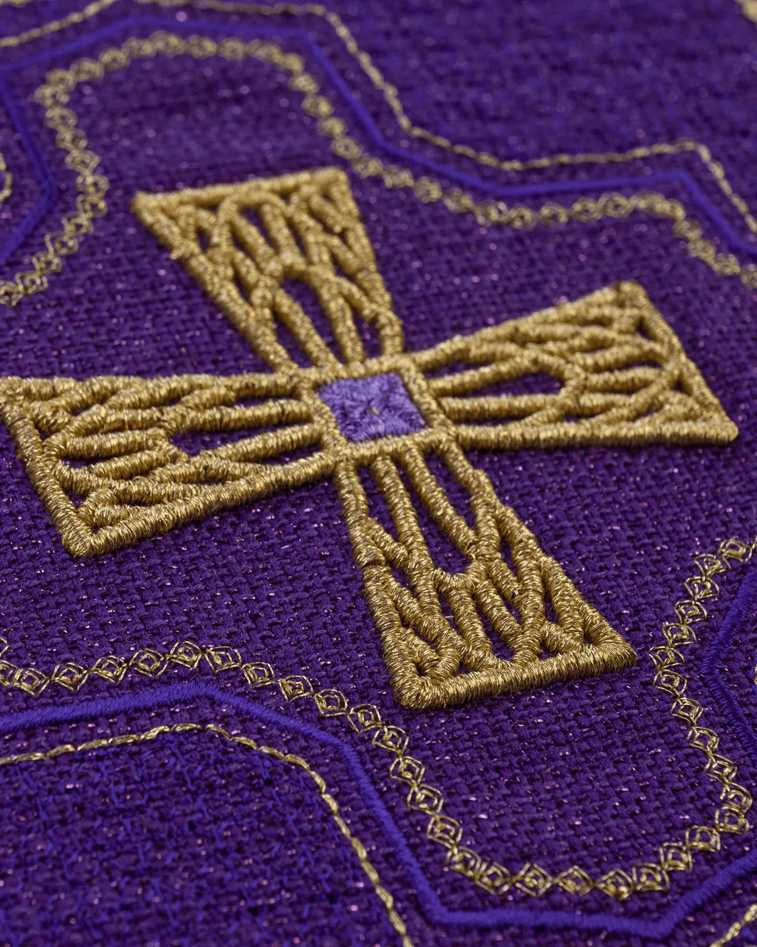 Ensemble de piquets en quatre couleurs liturgiques