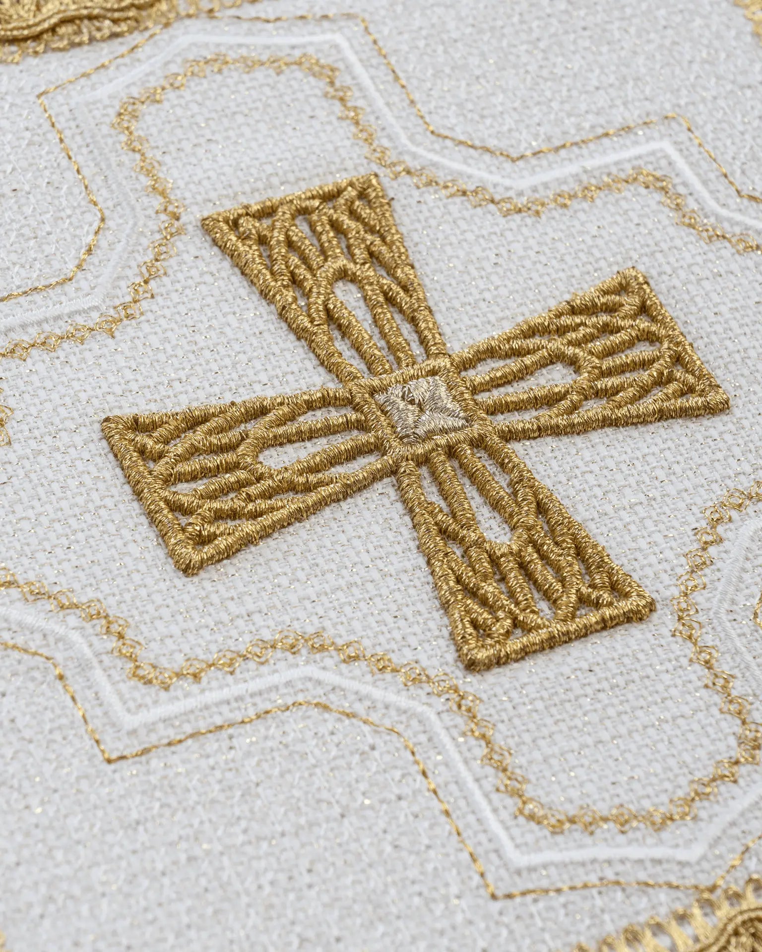 Ensemble de piquets en quatre couleurs liturgiques