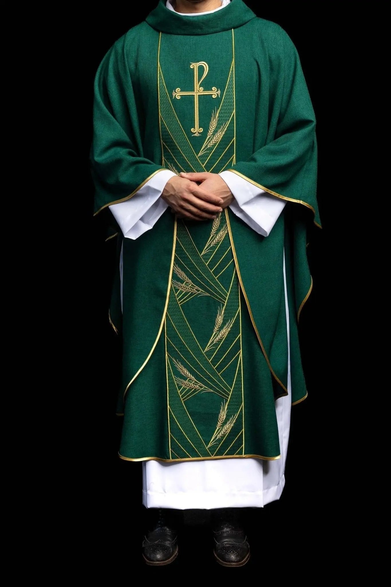 Chasuble verte avec bande PAX brodée