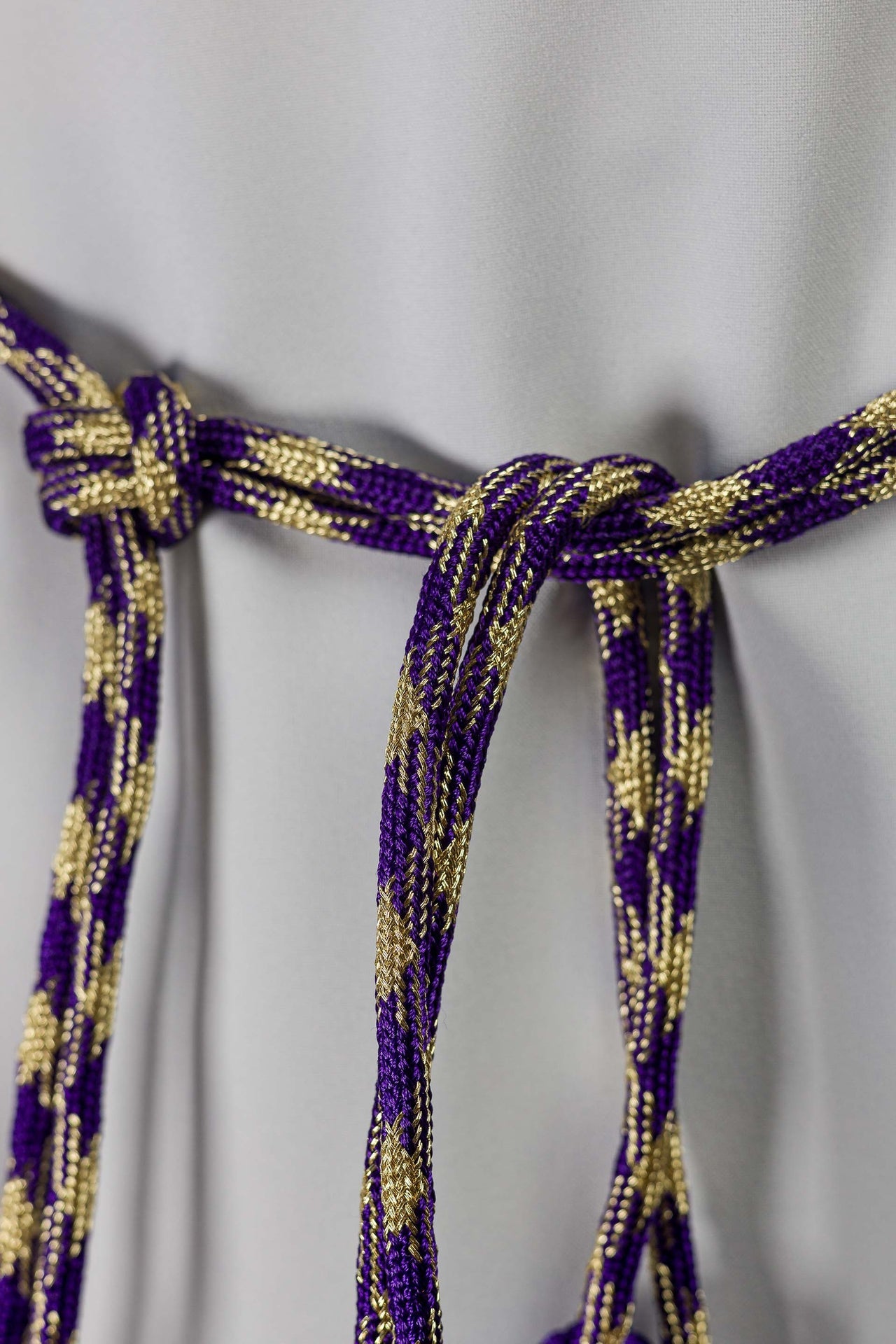 Cingulum liturgique violet et or