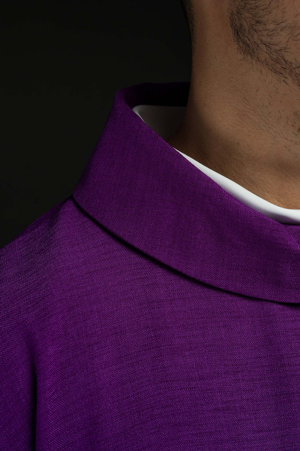 Ornat fioletowy z haftem Krzyża - ORNATY.PL