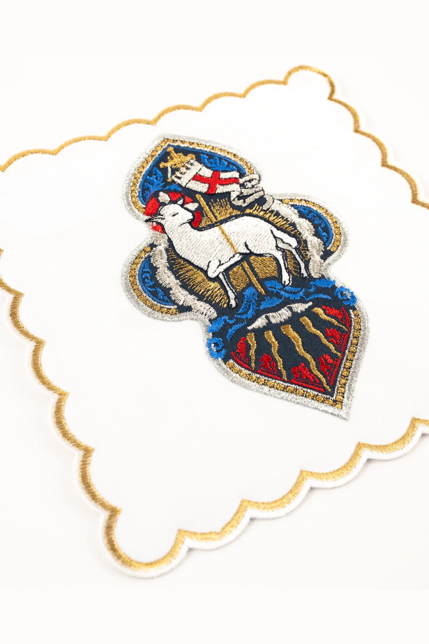 Embroidered chalice linen set for Easter with Lamb of God motif