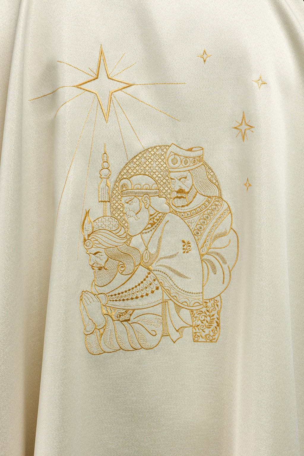 Ornat błyszczący z złotym haftem i wizerunkiem Trzech Króli - ORNATY.PL