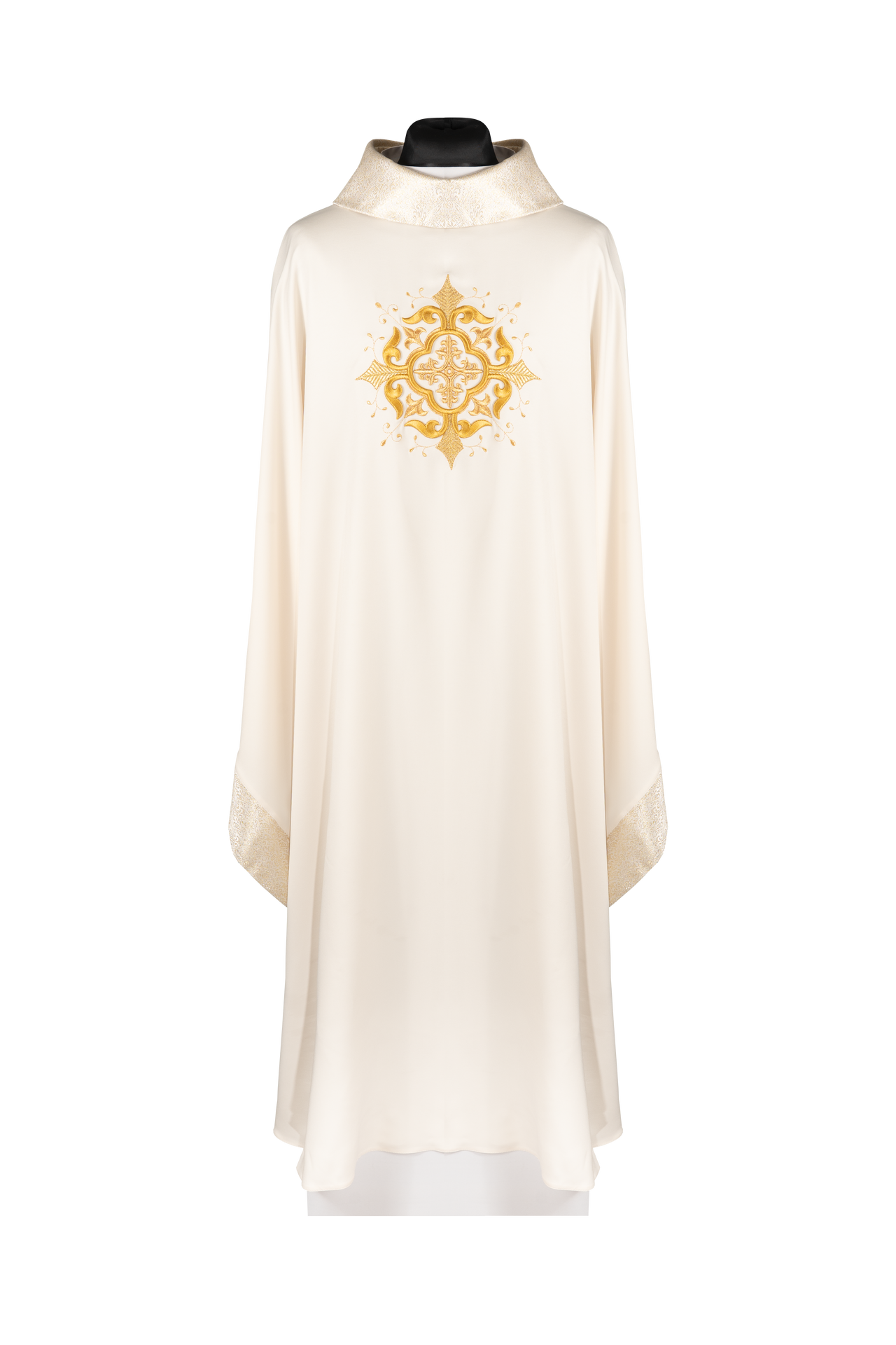 Ornat liturgiczny z haftowanym motywem krzyża i bogatym wykończeniem ecru - ORNATY.PL