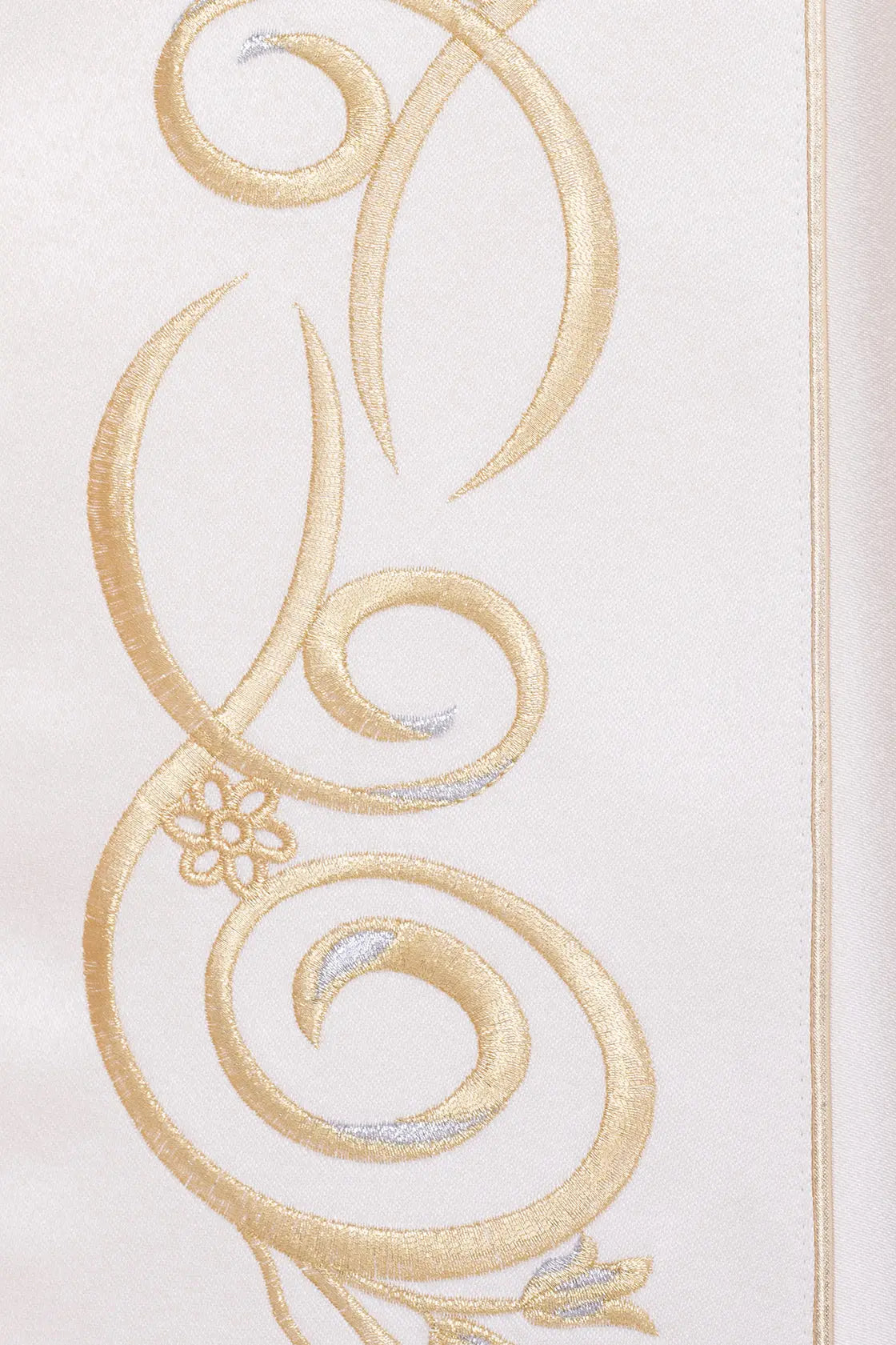 Embroidered ecru liturgical chapel