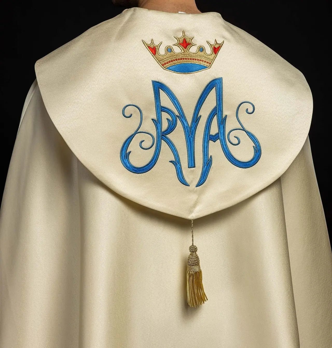 Cappa brodée mariale écrue