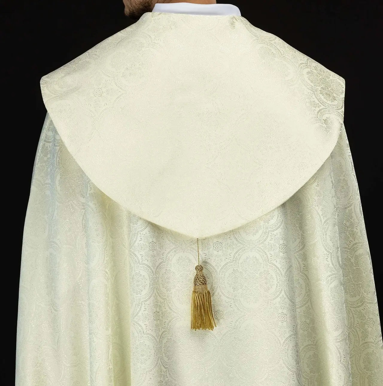 Chape liturgique en jacquard écru