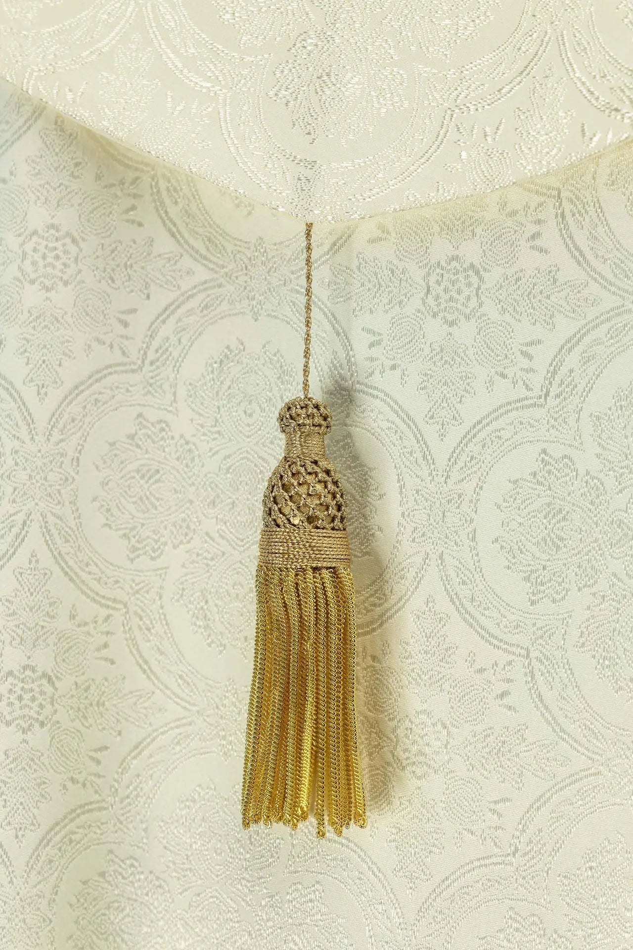 Chape liturgique en jacquard écru