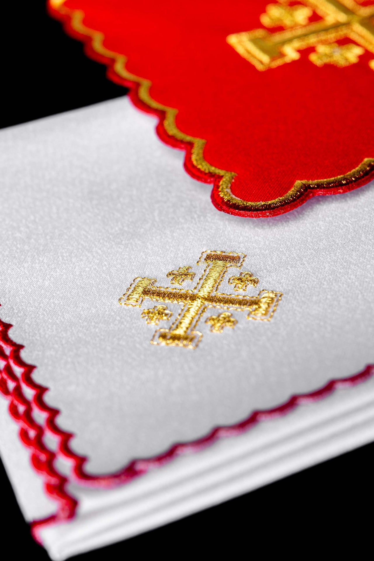 Ensemble de calice brodé Croix de Jérusalem rouge