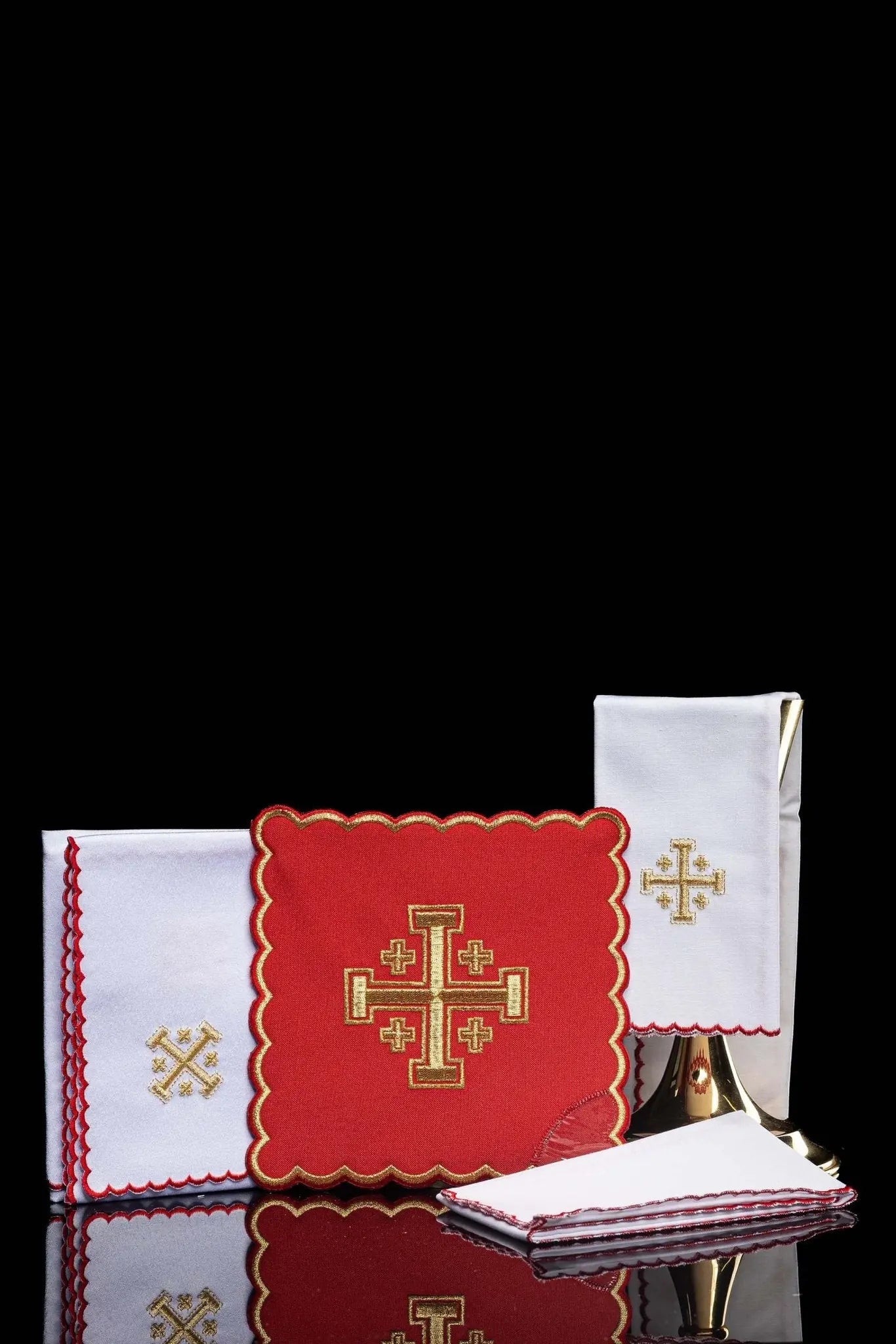 Ensemble de Calice brodé Croix de Jérusalem rouge