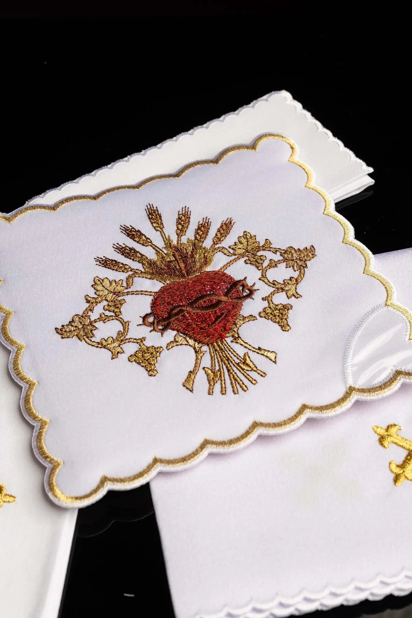 Linge de calice brodé avec le Cœur de Jésus