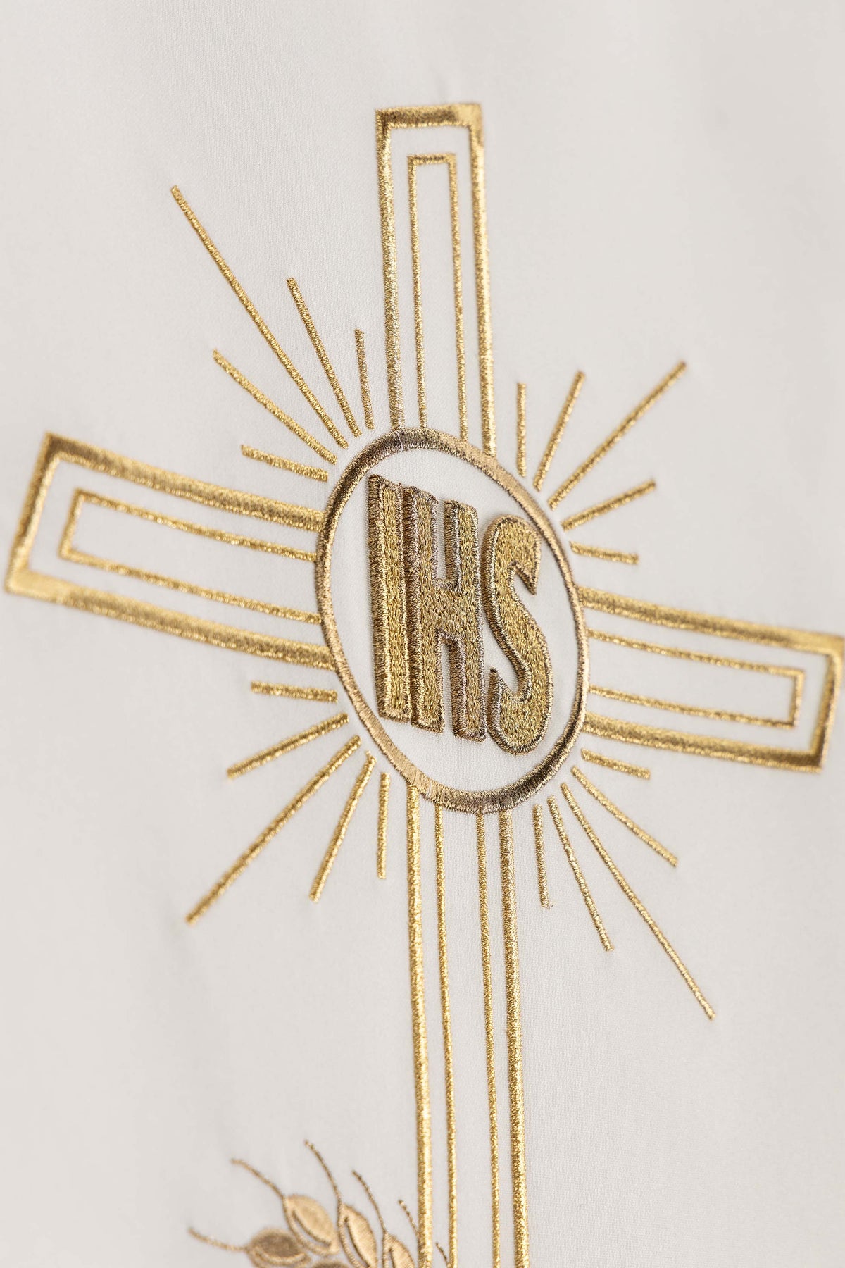 Chemin de lutrin écru avec broderie IHS, Croix et épis de blé