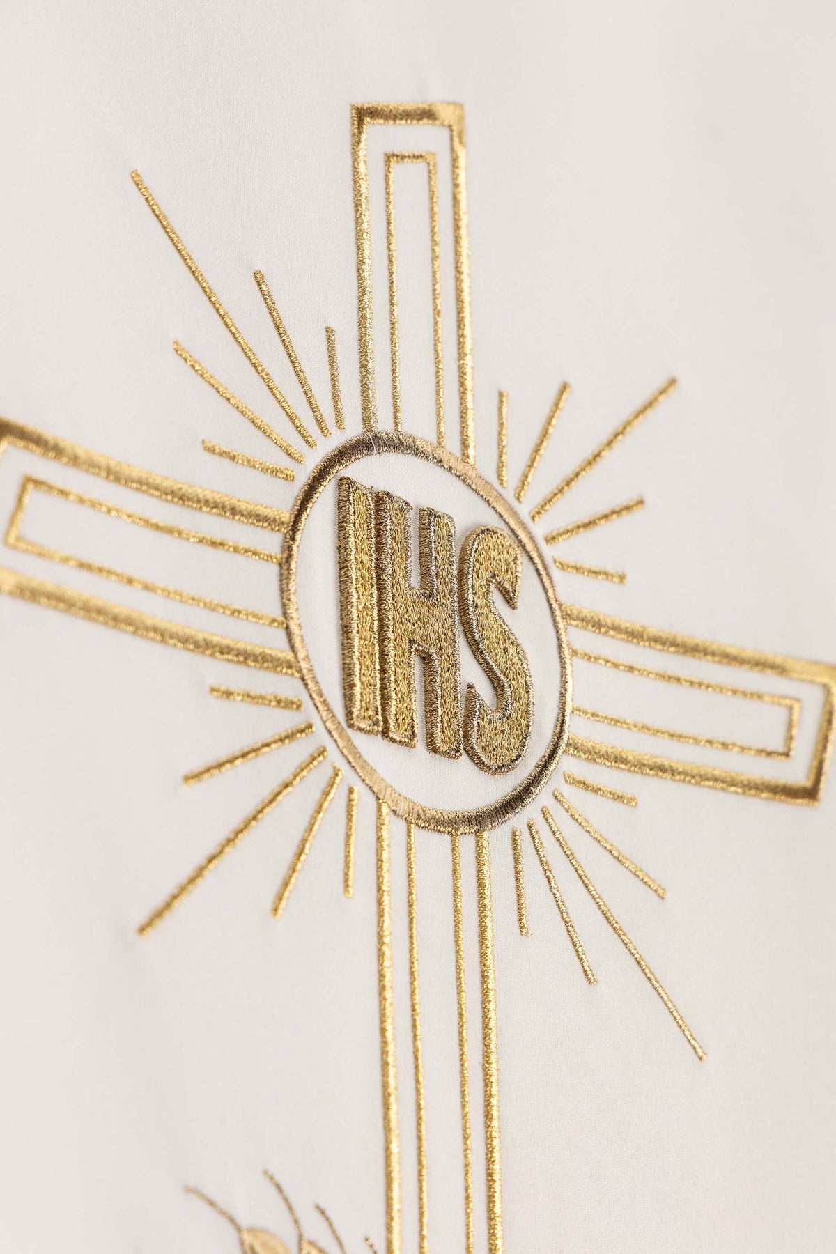 Chemin de lutrin écru avec broderie IHS, Croix et épis de blé