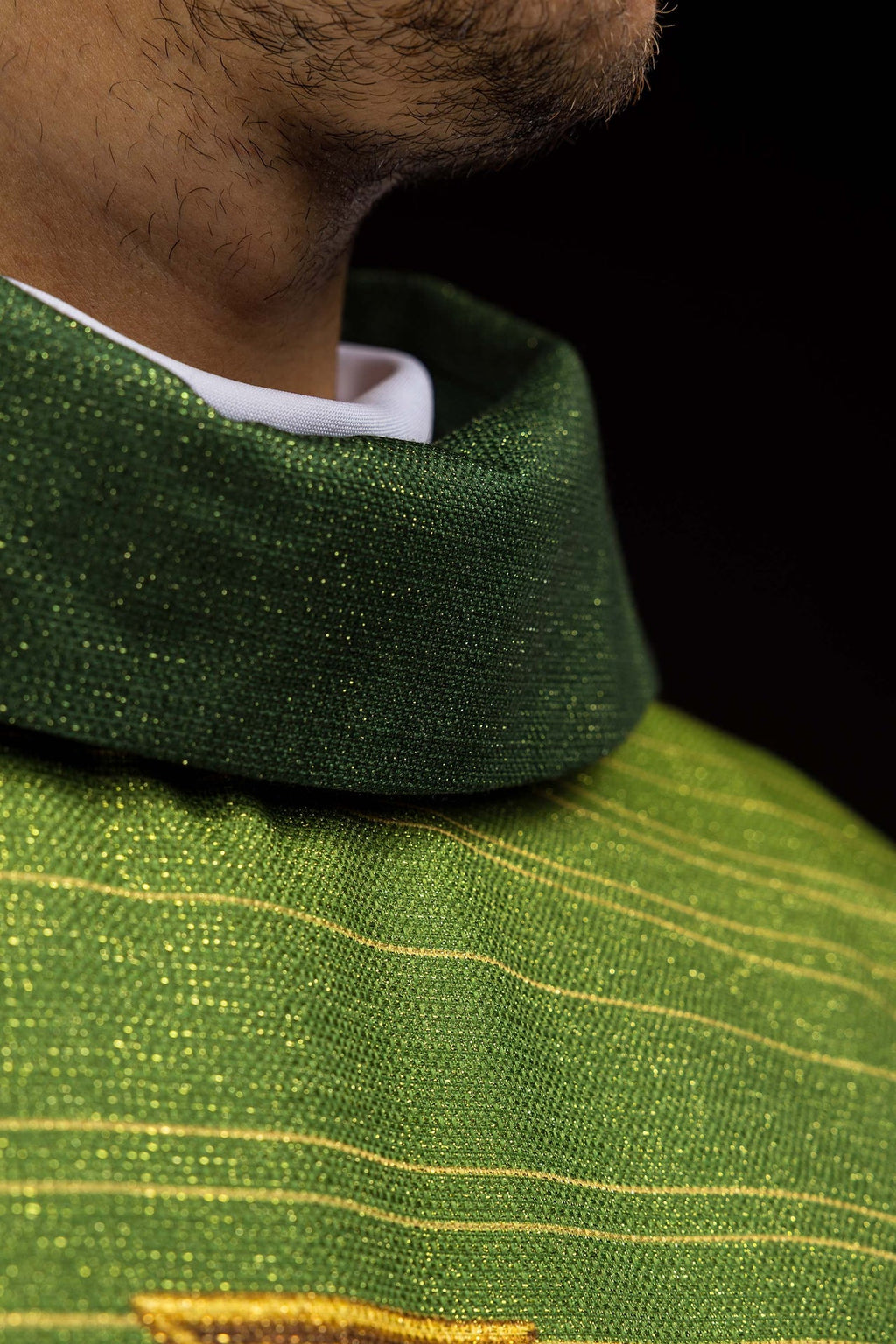 Ornement imprimé avec Croix de Jérusalem vert